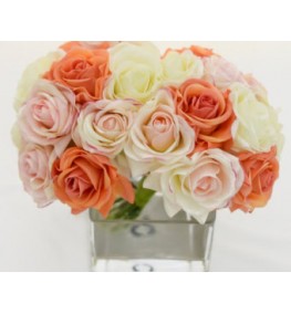 Trandafiri albi portocalii si roz pentru evenimente corporate